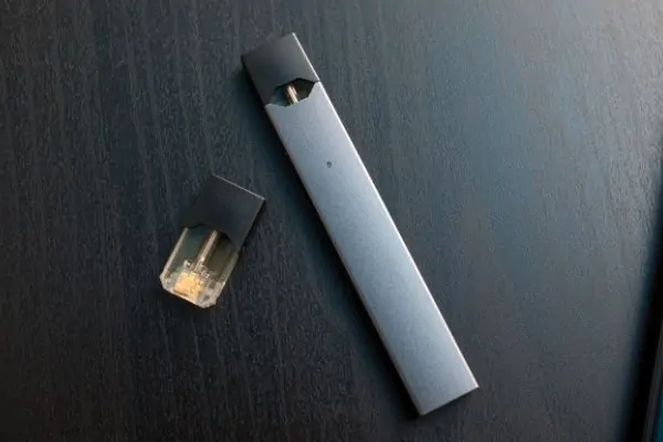 Juul on a Plane