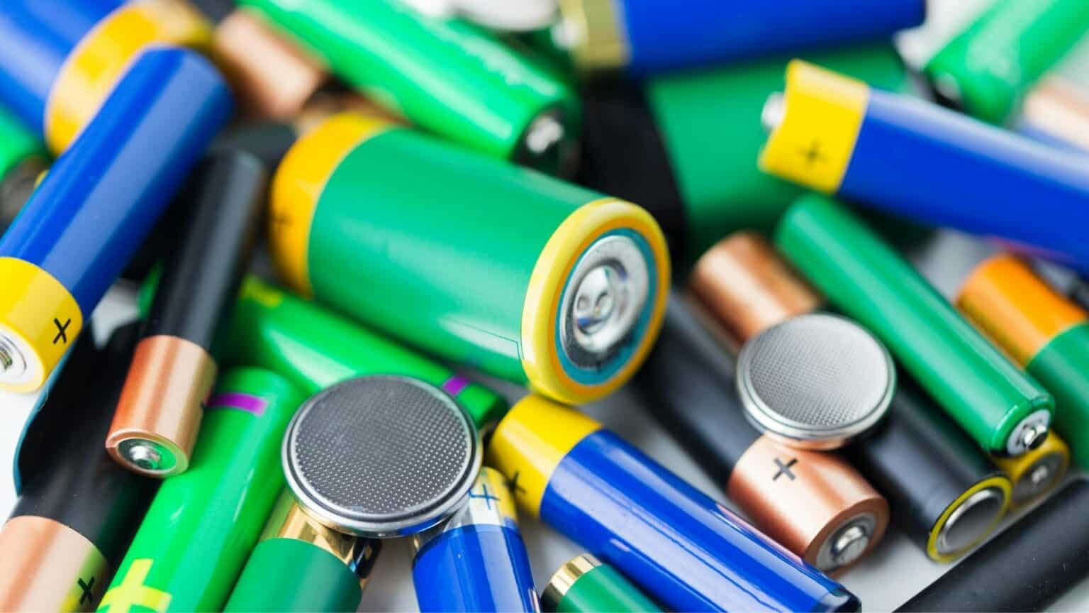 Can I Bring AA Batteries on a Plane? TSA Battery Rules 2023