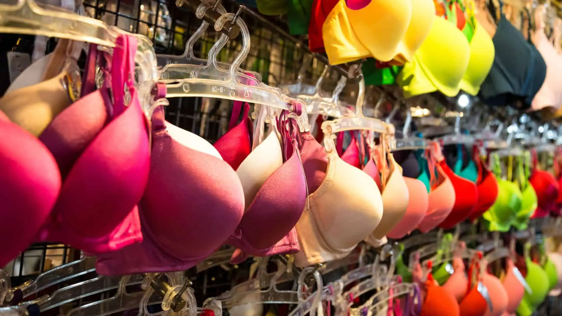Can You Wear an Underwire Bra Through Airport Security?