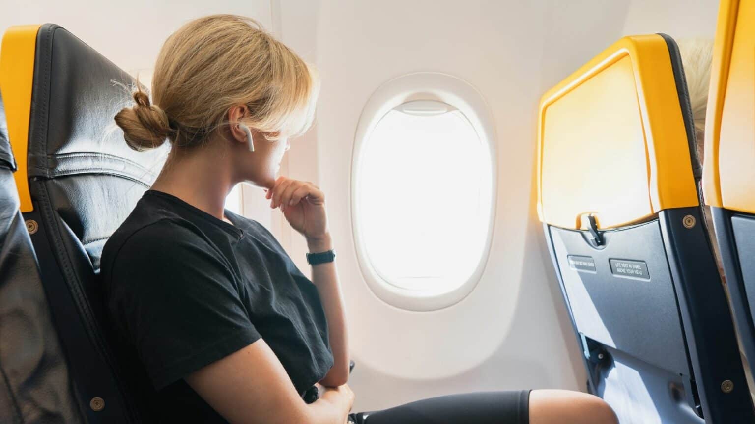 Can You Use Airpods on a Plane In 2022? - Travel Easier