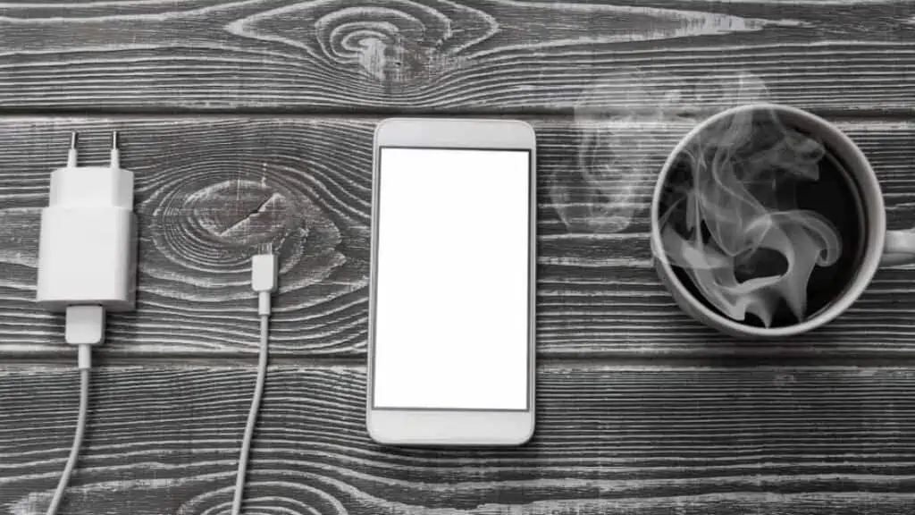 What To Pack For New Orleans - Mobile Phone And Charger