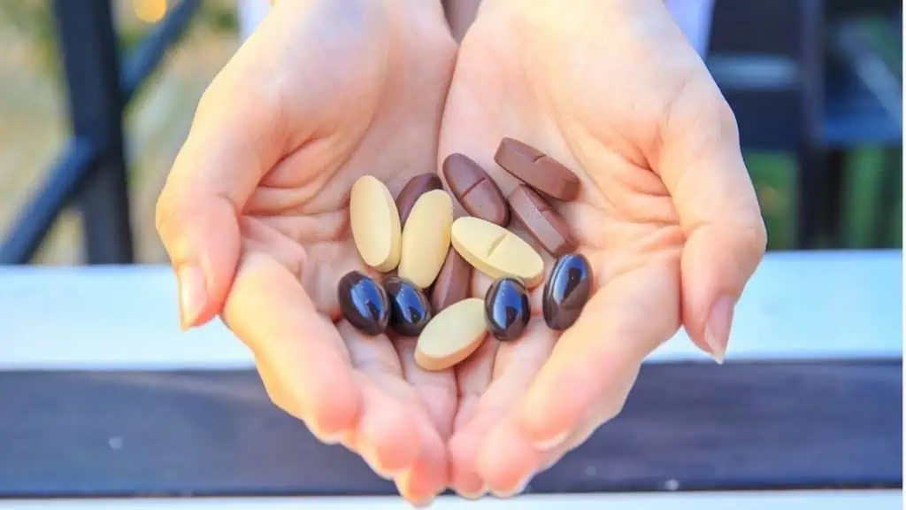 Can You Take Vitamins on a Plane? 1 Can You Bring Vitamins on a Plane