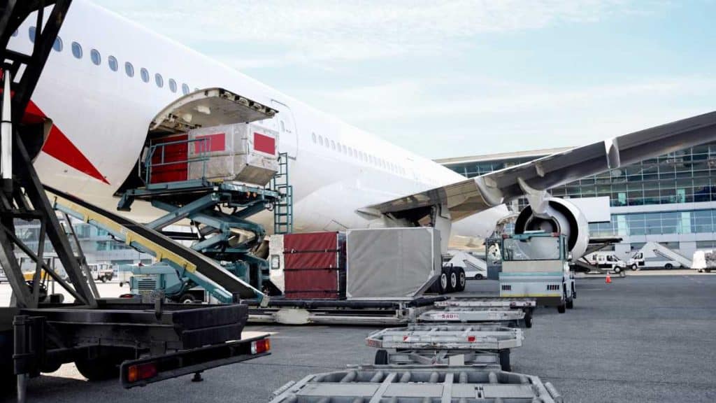 Cargo aircraft hold temperatures