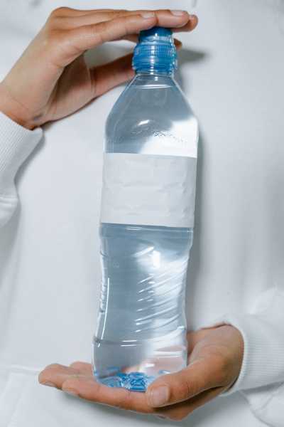 Can I Bring Water On A Plane